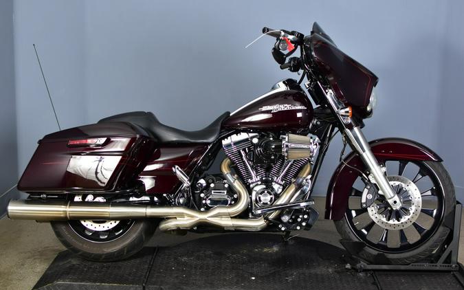 2014 Harley-Davidson Street Glide Special