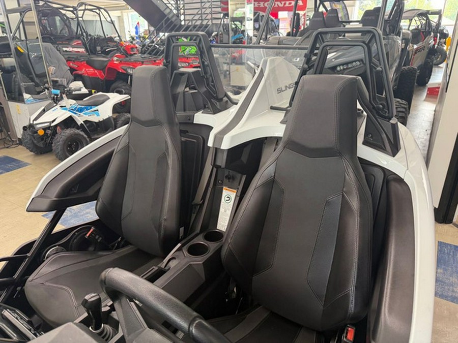 2019 Slingshot SLINGSHOT S, 49ST, WHITE LIGHTNING