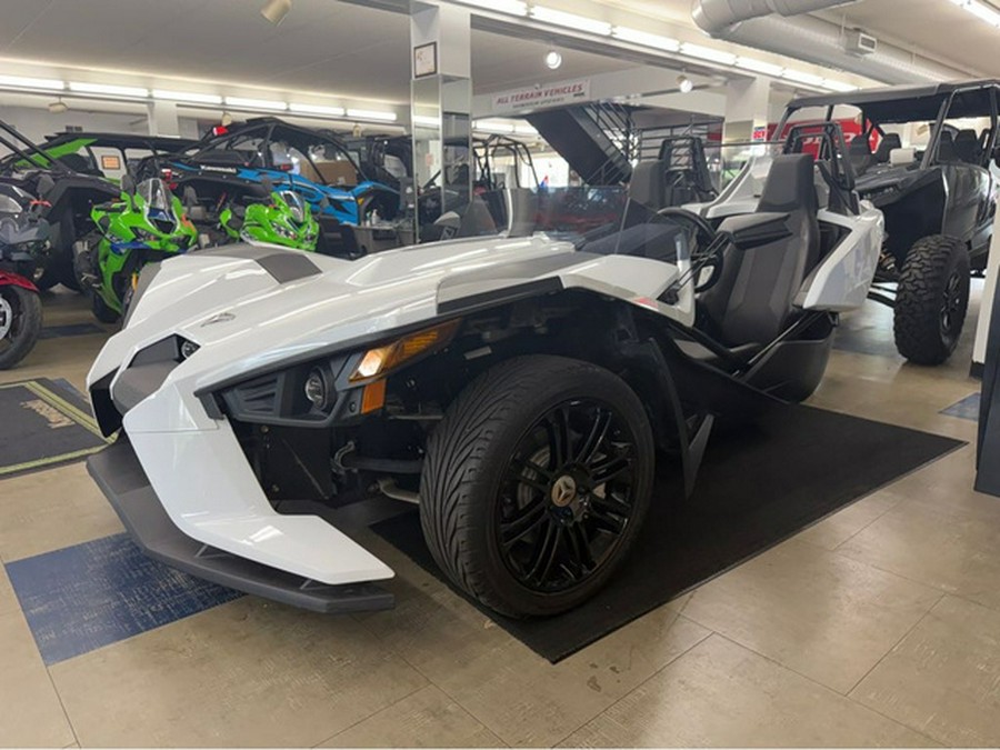 2019 Slingshot SLINGSHOT S, 49ST, WHITE LIGHTNING