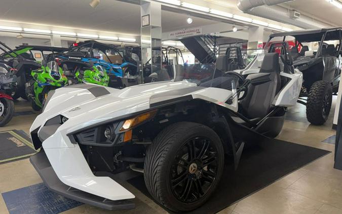 2019 Slingshot SLINGSHOT S, 49ST, WHITE LIGHTNING
