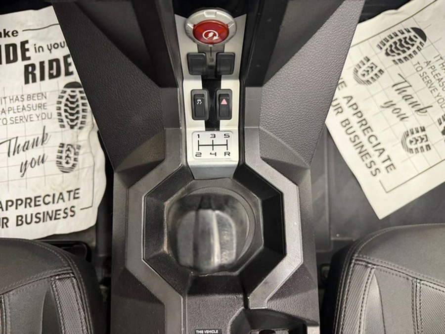 2019 Slingshot SLINGSHOT S, 49ST, WHITE LIGHTNING