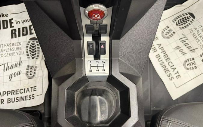 2019 Slingshot SLINGSHOT S, 49ST, WHITE LIGHTNING