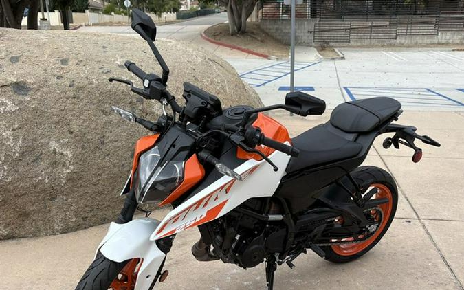 2024 KTM Duke 250