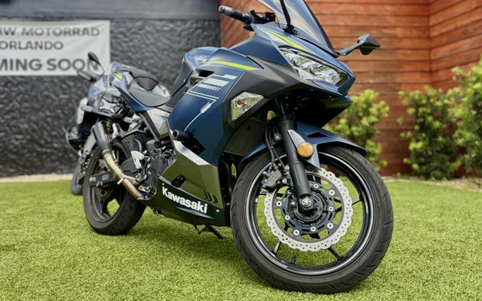 2022 Kawasaki NINJA 400 ABS