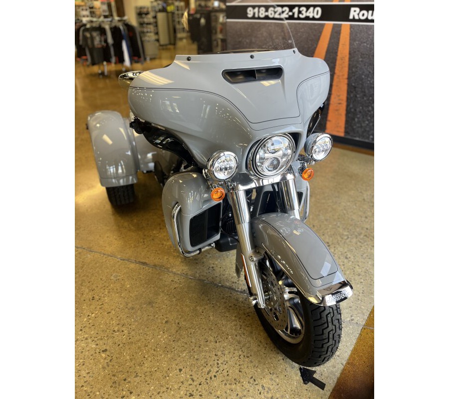 2024 Harley-Davidson Tri Glide Ultra Billiard Gray