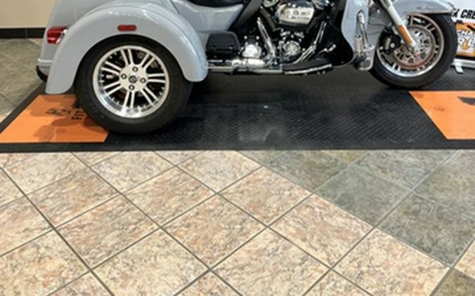 2024 Harley-Davidson Trike FLHTCUTG - Tri Glide Ultra