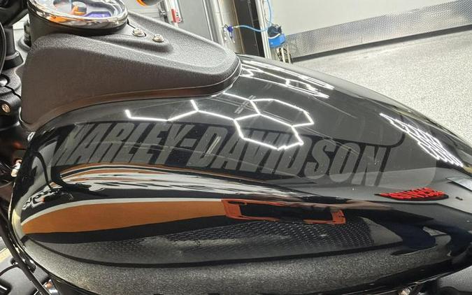 2019 Harley-Davidson® FXFBS - Softail® Fat Bob® 114