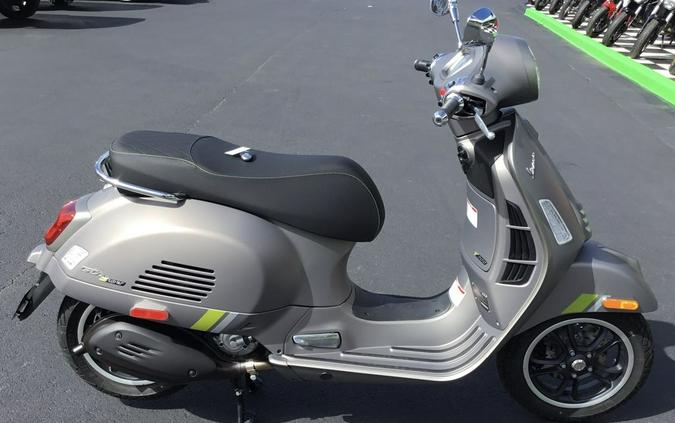 2024 Vespa GTS Super 300 Tech