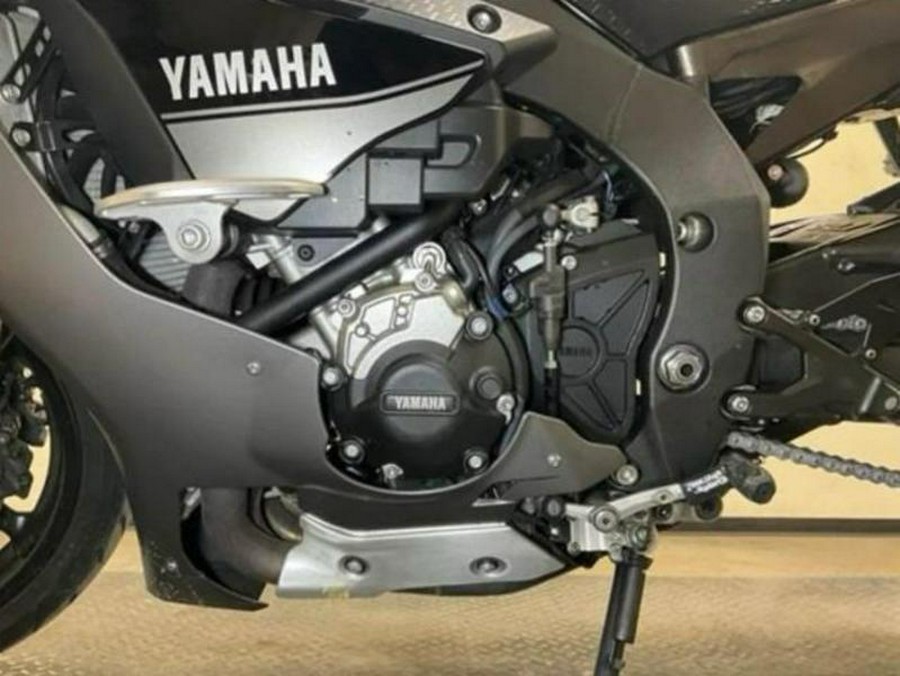 2016 Yamaha YZF-R1S