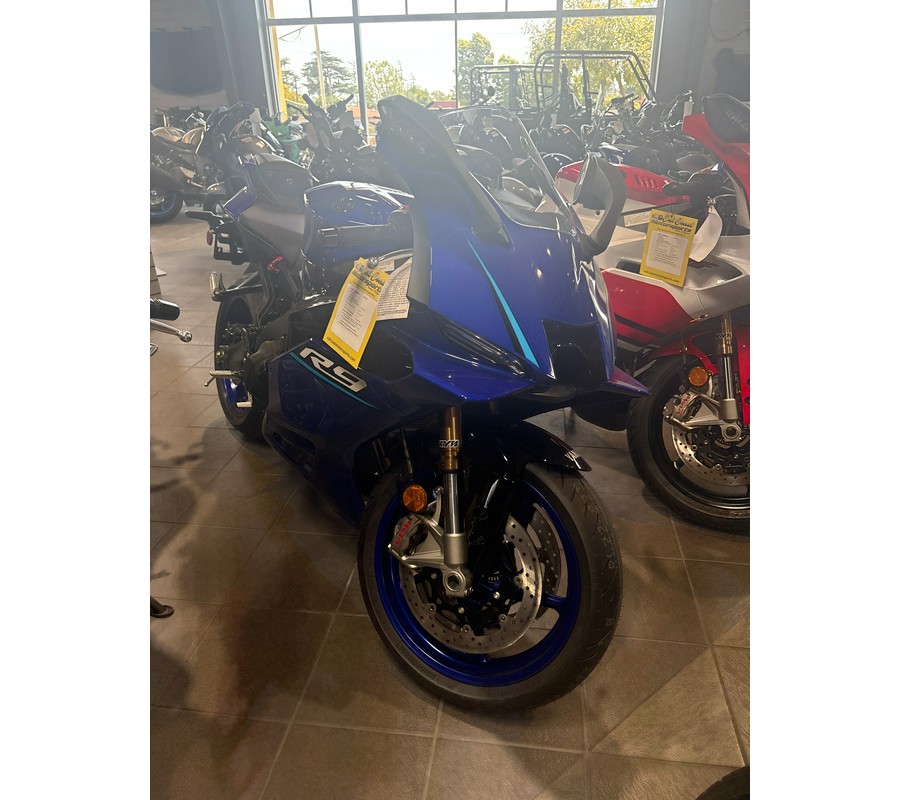 2026 YZF-R9 - Yamaha