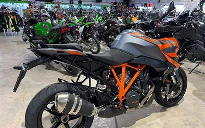 2023 KTM 1290 Super Duke GT