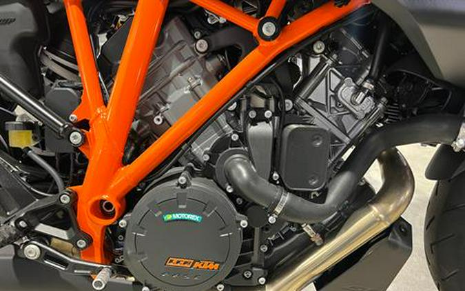 2023 KTM 1290 Super Duke GT