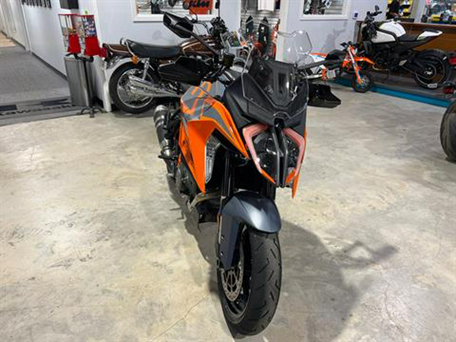 2023 KTM 1290 Super Duke GT