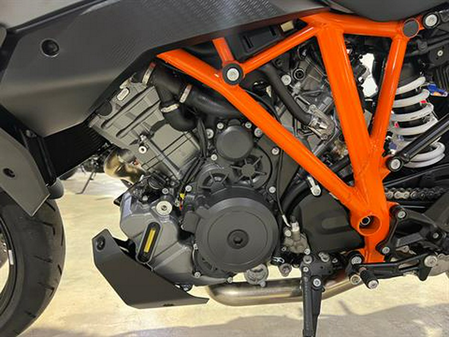 2023 KTM 1290 Super Duke GT