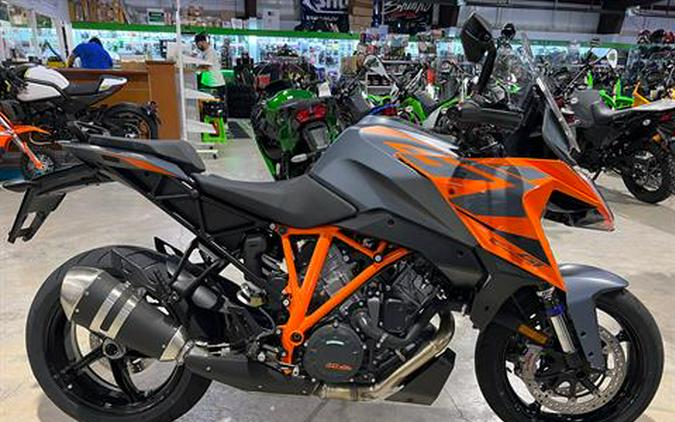 2023 KTM 1290 Super Duke GT