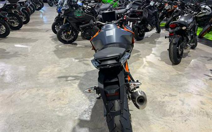 2023 KTM 1290 Super Duke GT