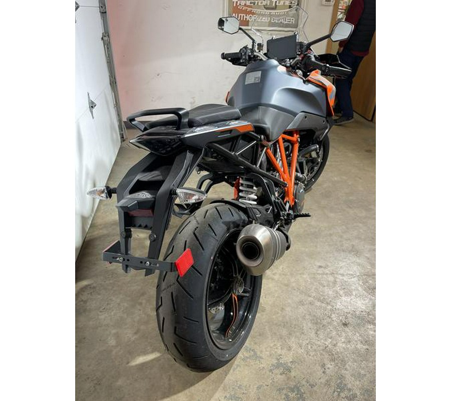 2023 KTM 1290 Super Duke GT