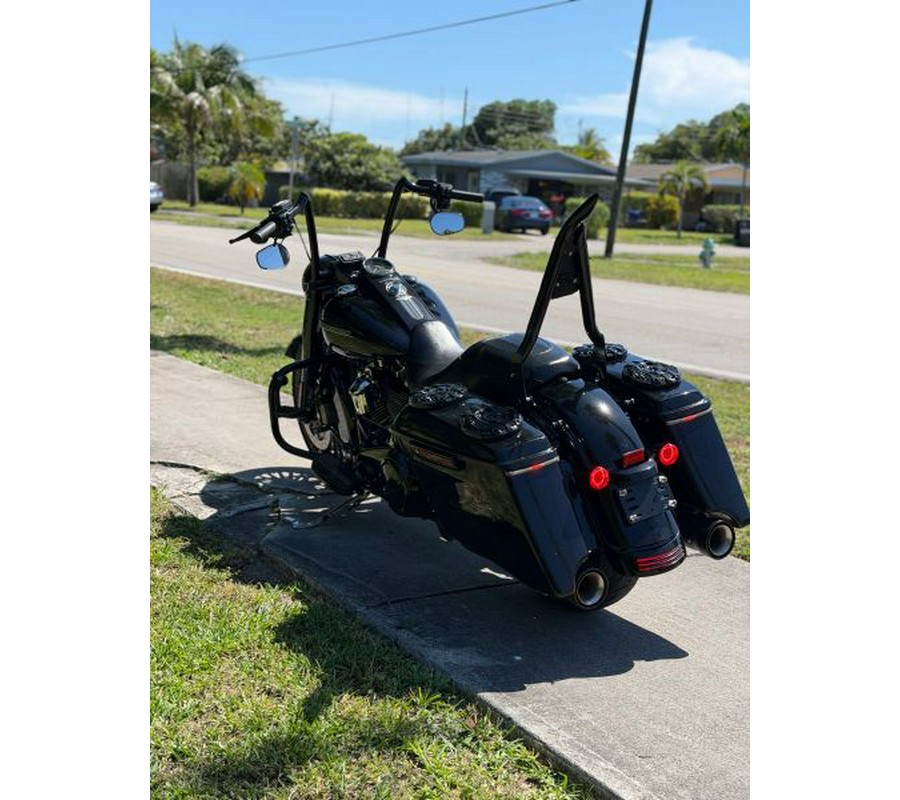 2017 Harley-Davidson FLHRXS Road King Special