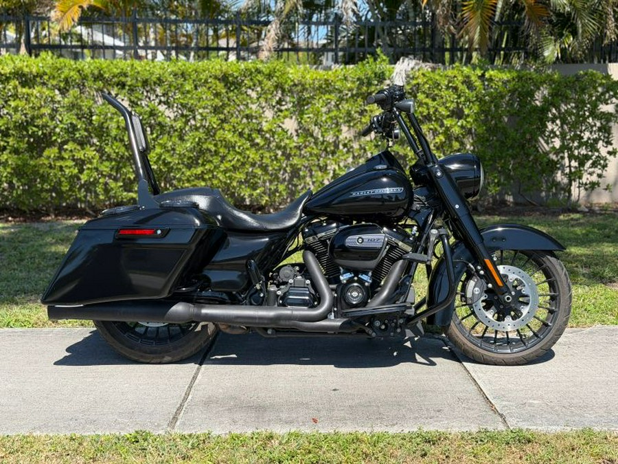 2017 Harley-Davidson FLHRXS Road King Special
