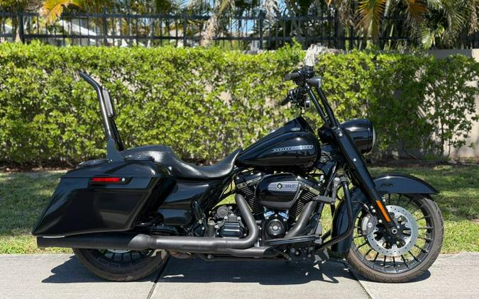 2017 Harley-Davidson FLHRXS Road King Special