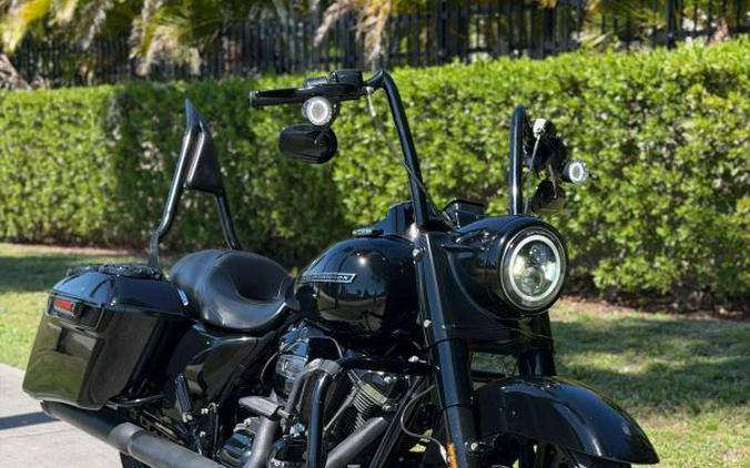2017 Harley-Davidson FLHRXS Road King Special