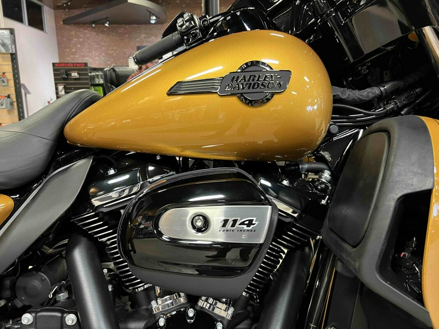 2023 Harley-Davidson Ultra Limited Prospect Gold/Vivid Black – Black Finish