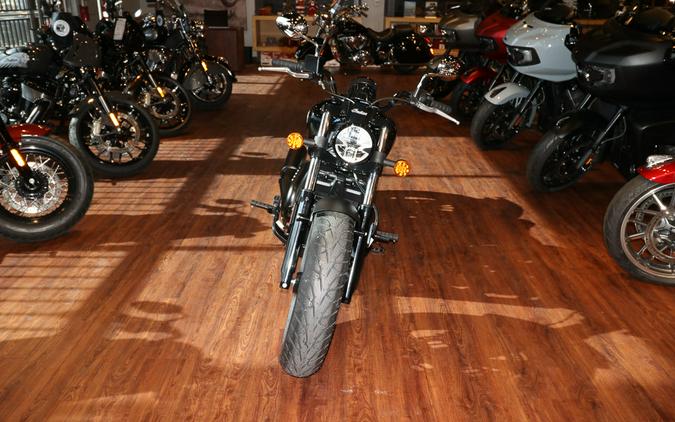 2025 Indian Motorcycle® Scout® Sixty Bobber Black Metallic