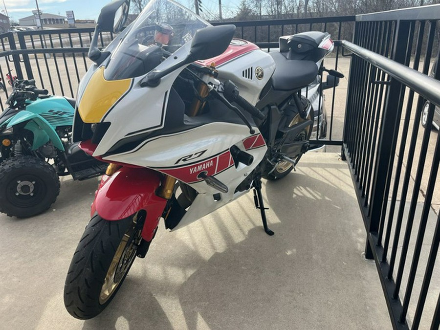 2022 Yamaha R7