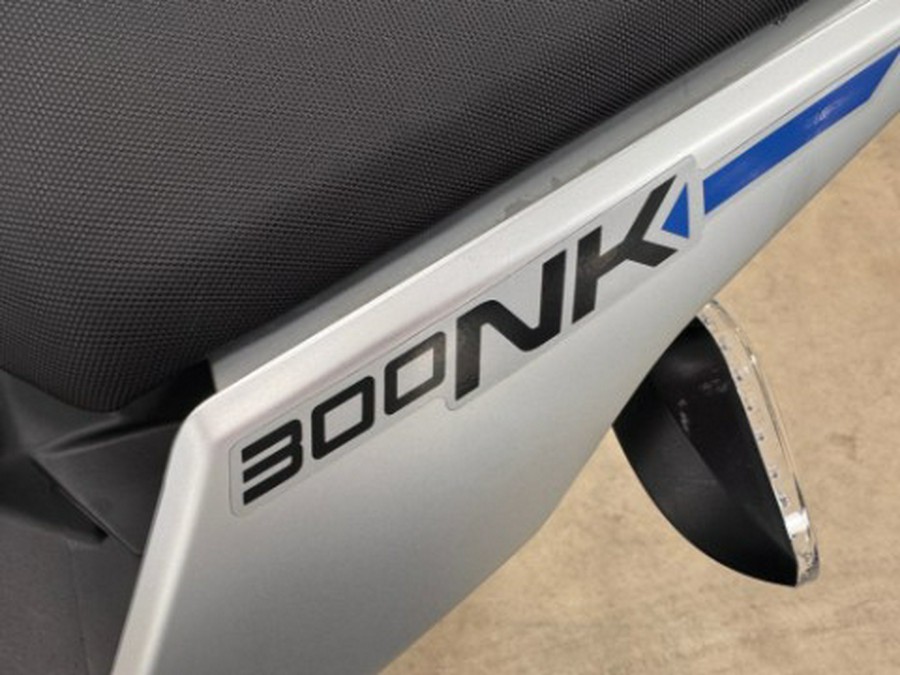 2022 CFMOTO 300NK