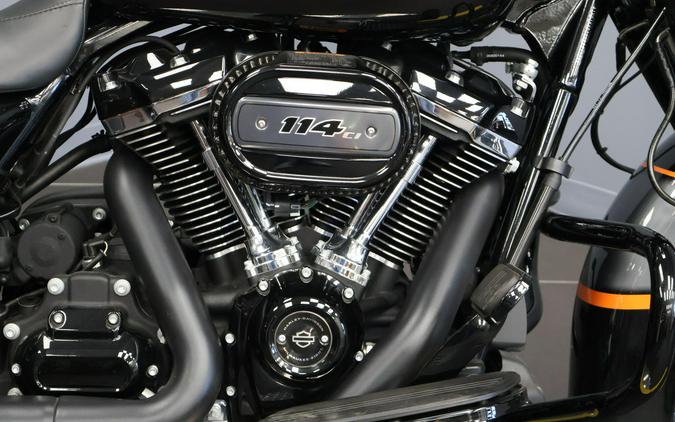 2022 Harley-Davidson® Road King® Special Apex