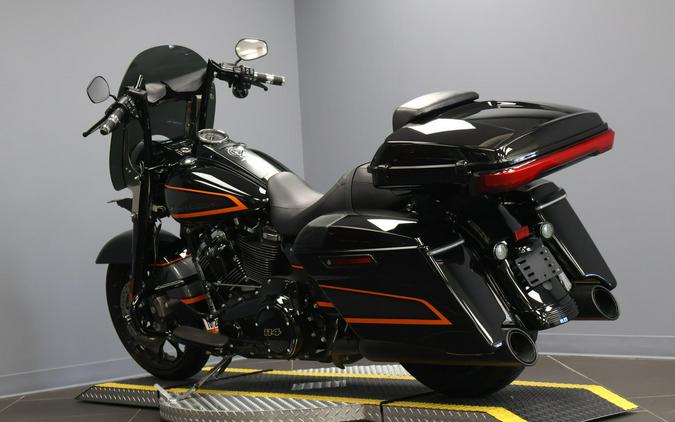 2022 Harley-Davidson® Road King® Special Apex