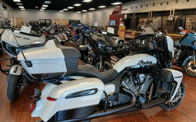 2026 Indian Roadmaster PowerPlus Dark Horse 112 w/PowerBand Black Smoke