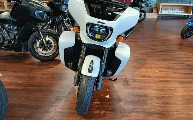 2026 Indian Roadmaster PowerPlus Dark Horse 112 w/PowerBand Black Smoke
