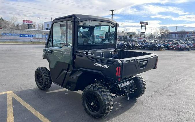 2024 Can-Am® Defender DPS CAB HD9