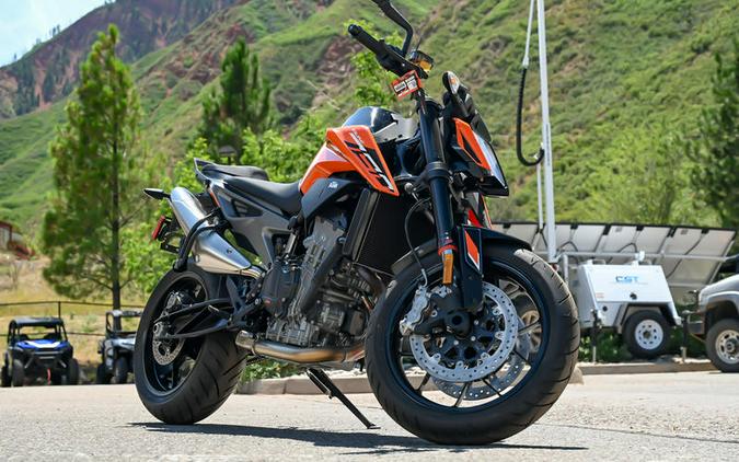 2023 KTM 790 Duke