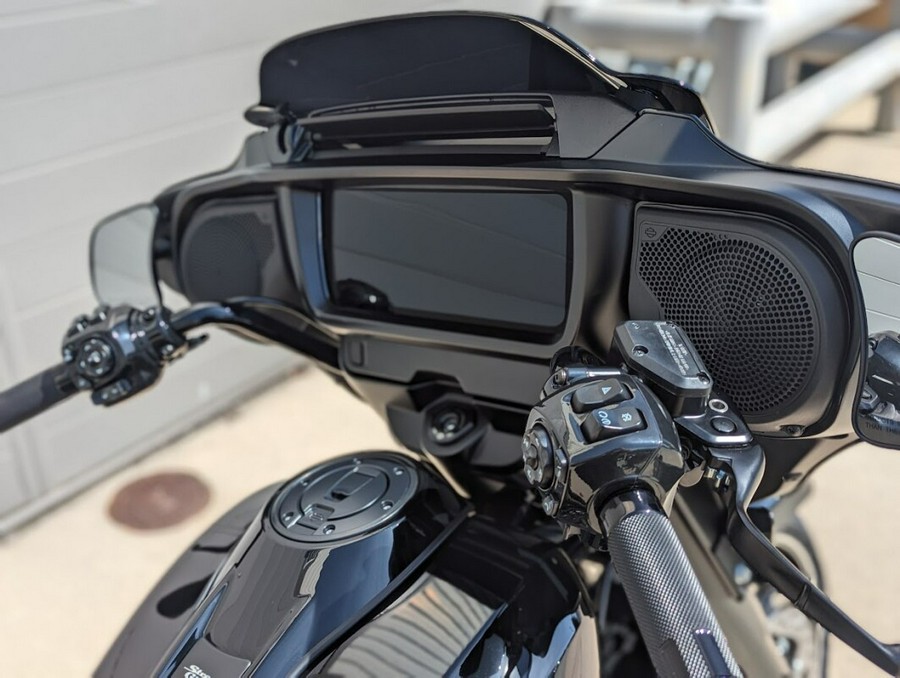 2024 Harley-Davidson Street Glide® Black