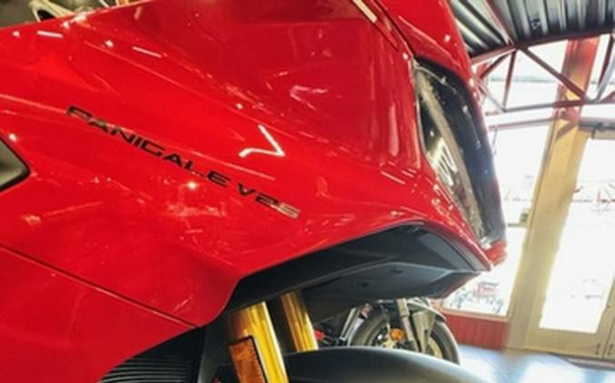 2025 Ducati Panigale V2 S