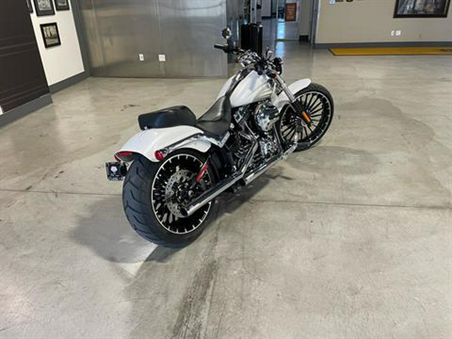 2017 Harley-Davidson Breakout®