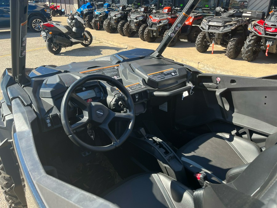 2023 Can-Am Maverick Sport DPS