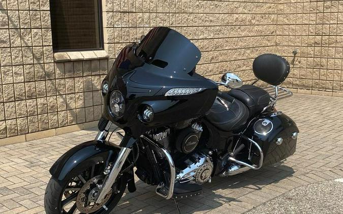 2017 Indian Motorcycle® Chieftain® Limited Thunder Black