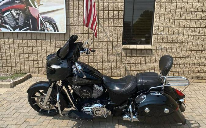 2017 Indian Motorcycle® Chieftain® Limited Thunder Black