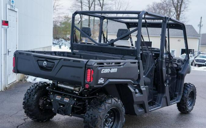 2025 Can-Am® Defender MAX HD7
