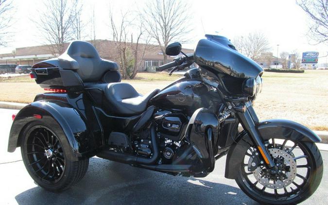 2025 Harley-Davidson FLHTCUTG - Tri Glide Ultra