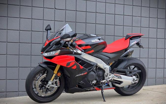 2022 Aprilia RSV4 Factory 1100
