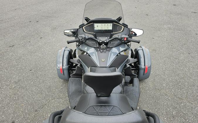2027 Can-Am Spyder RT Sea-to-Sky