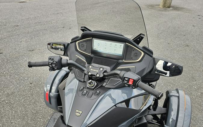 2027 Can-Am Spyder RT Sea-to-Sky