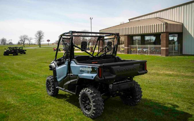 2024 Honda Pioneer 1000 Deluxe