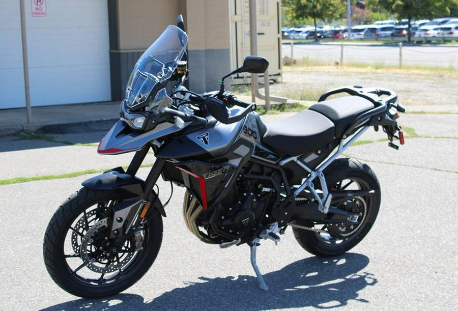 2025 Triumph Tiger 900 GT Graphite / Sapphire Black