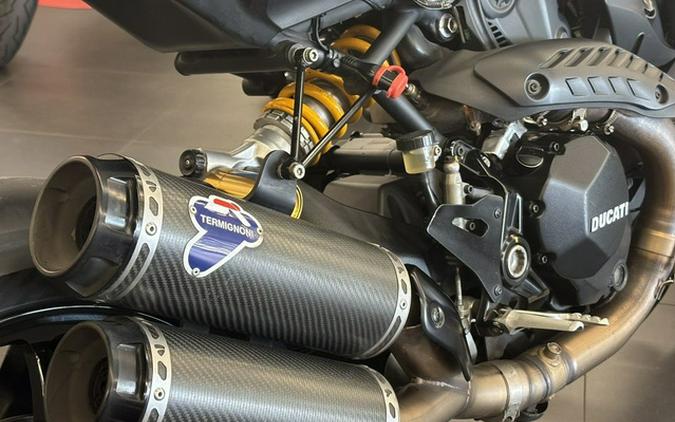 2017 Ducati Monster 1200 R Thrilling Black