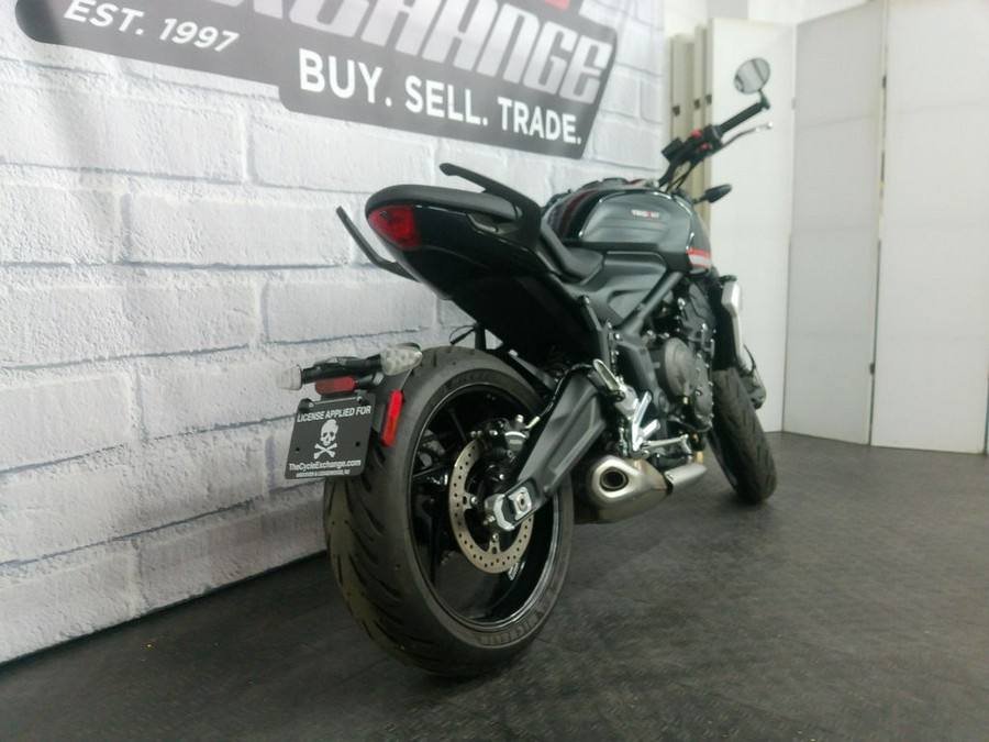 2022 Triumph Trident 660 Sapphire Black